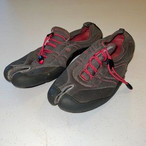 Olukai Maliko Womens 9.5 Gray Red Water Outdoor Shoes Split Toe